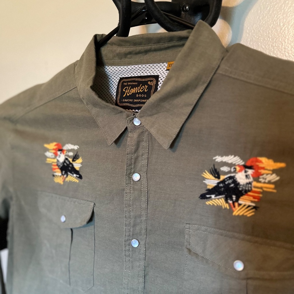 Howler Bros Gaucho Snapshirt Caracaras Hawk XXL/2XL